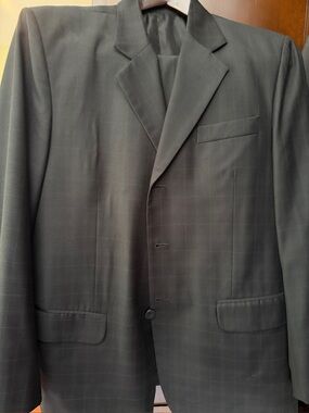 Men's Grayish Black Windowpane Single-Breasted custom tailored suit